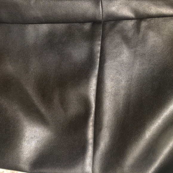 New Aritzia Oracle High Rise Faux Leather Pants NWOT - Picture 9 of 10